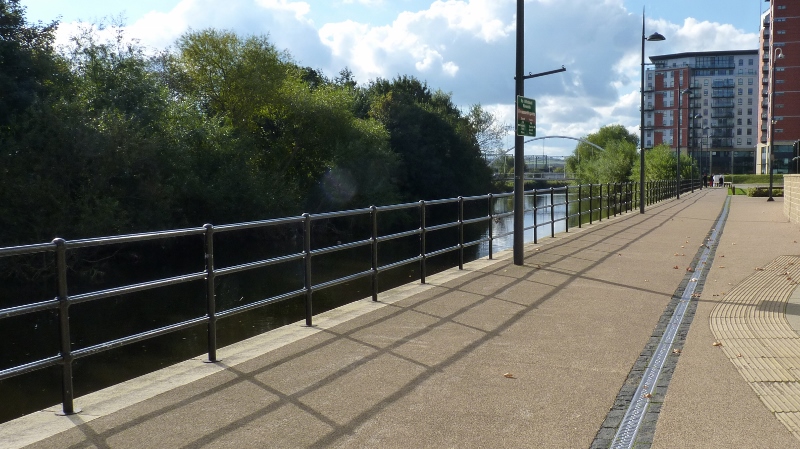 Trans-Pennine Trail looking East from near Kirkstall Brewery flats